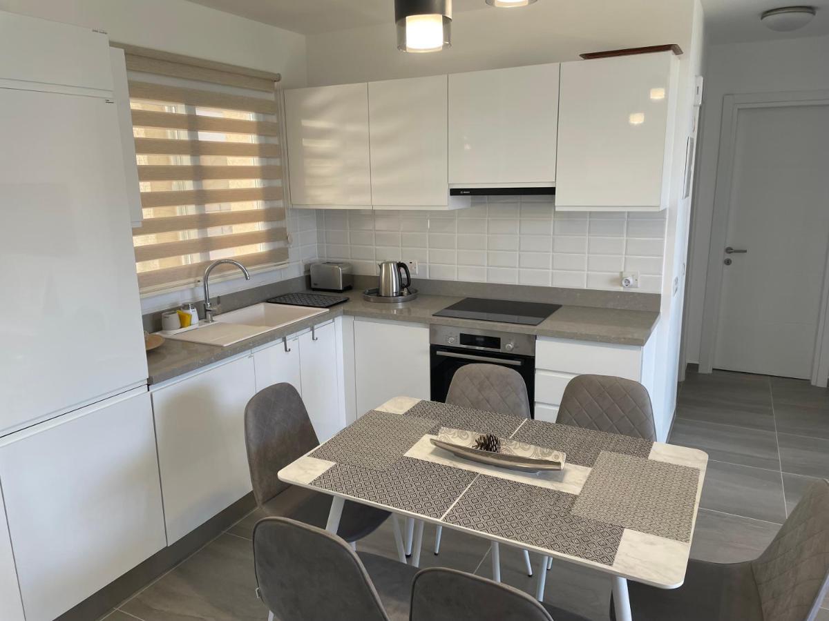 Seaside Modern Holiday Home For Family Vokolidha Dış mekan fotoğraf